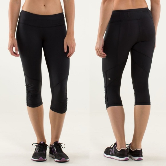 Lululemon Run For Your Life Crop  Capri Legging in Black size 4 - Picture 1 of 12